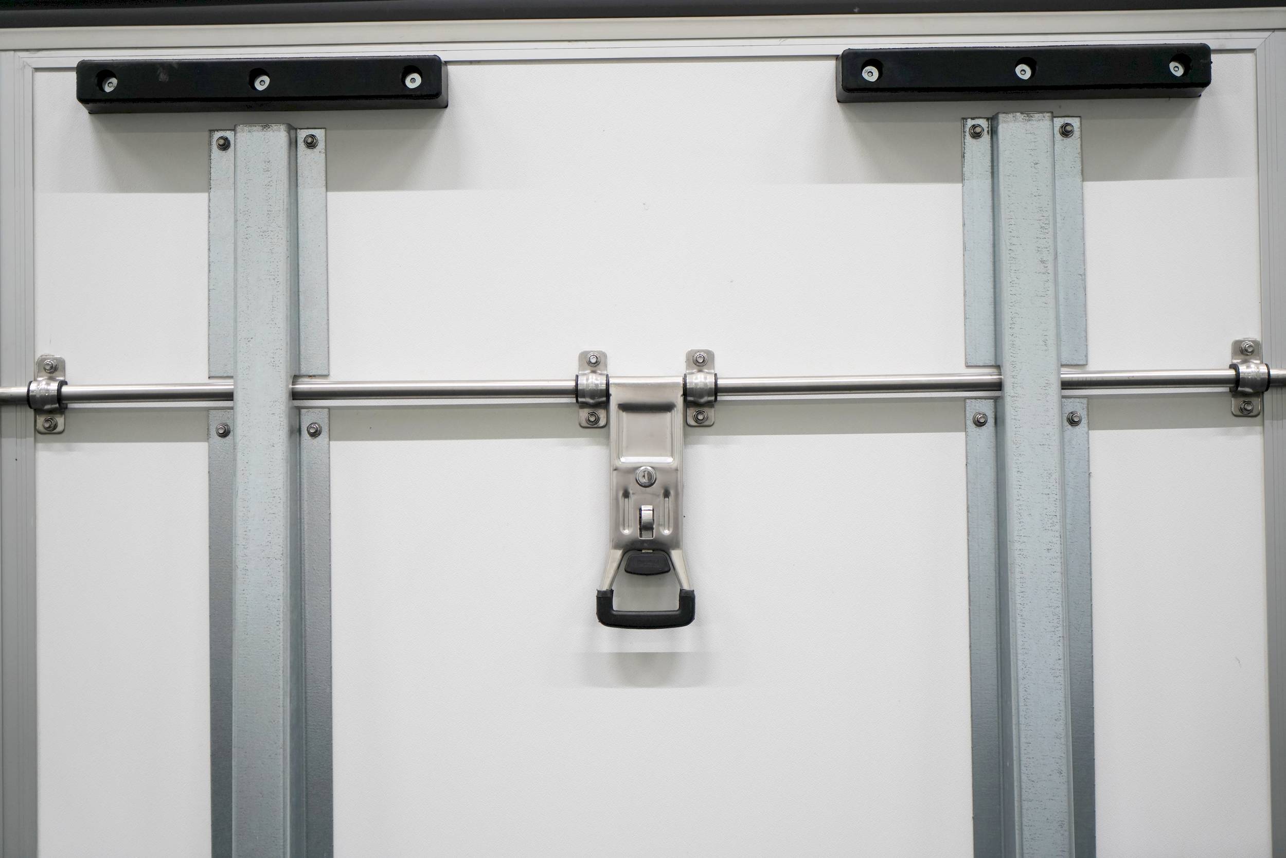 BLYSS F1330HD | RAMPE | SEITENTÜR