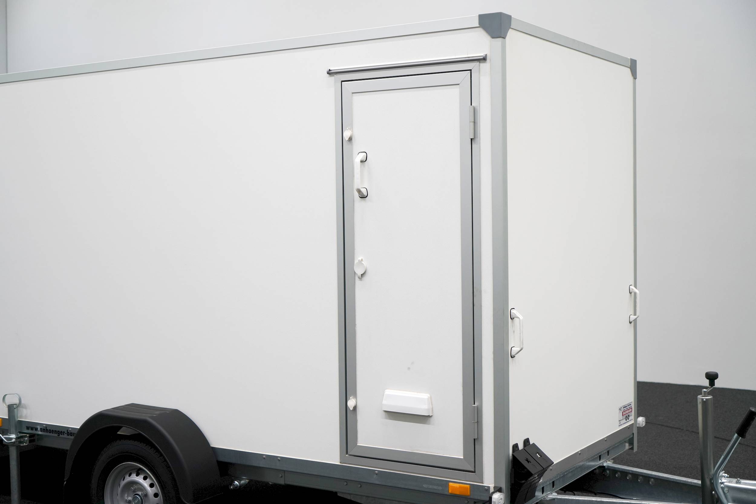 BLYSS F1330HD | RAMPE | SEITENTÜR