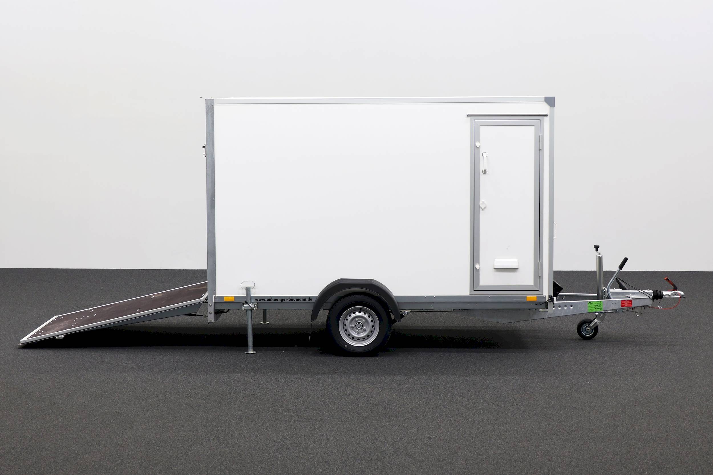 BLYSS F1330HD | RAMPE | SEITENTÜR