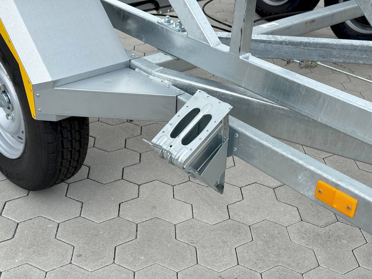 LORRIES TPB35-4925 | E-WINDE