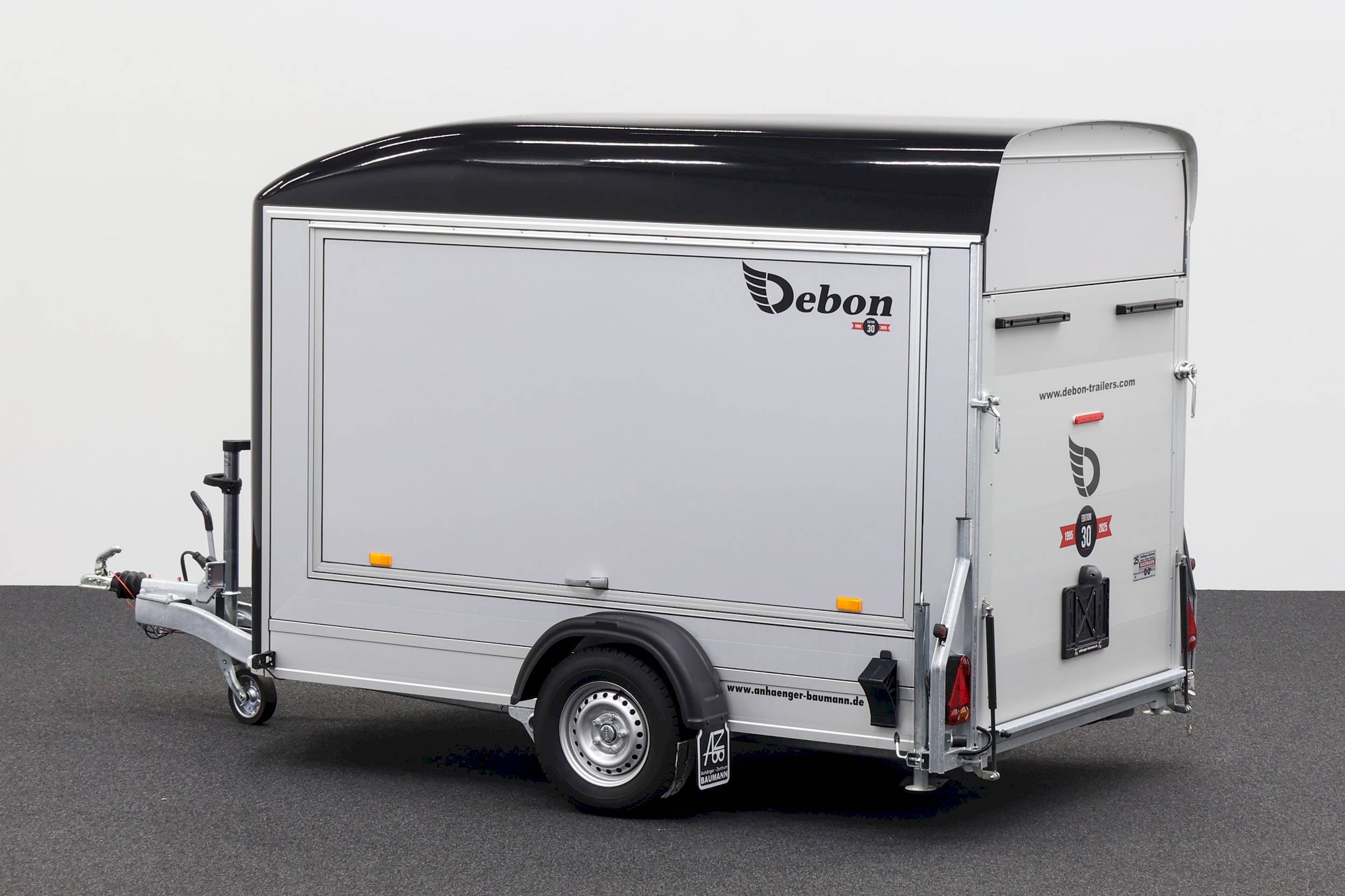 CHEVAL LIBERTE DEBON C400 WABENKERN ROADSTER