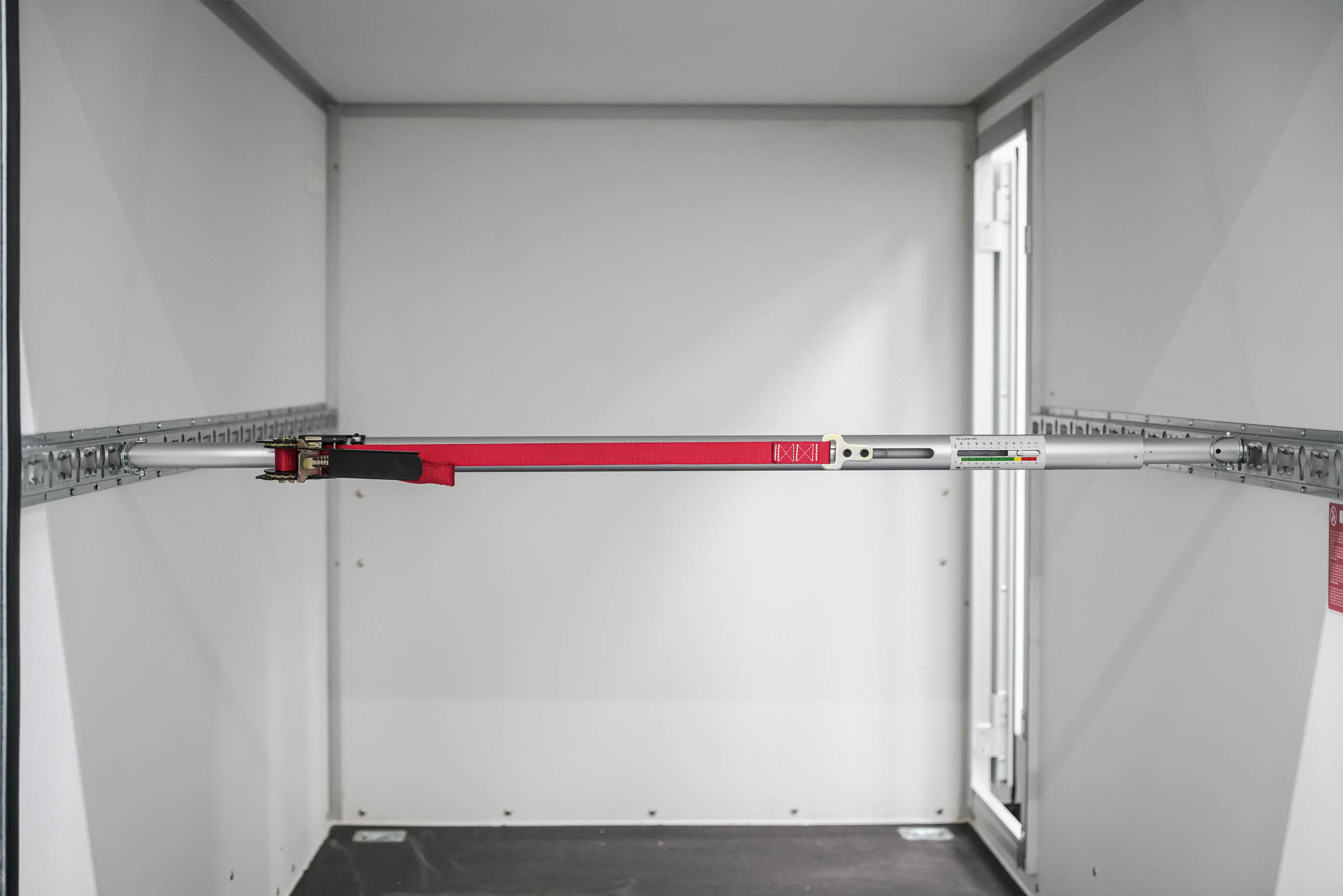 Rundsperrbalken stufenlos, Aluminium, 1250 - 1850 mm
