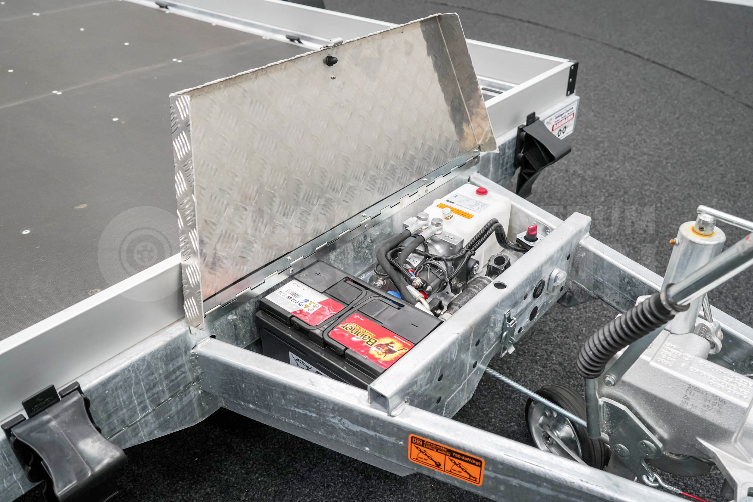 VEZEKO HUSKY CAR FB 35.39 | E-PUMPE | RAMPE