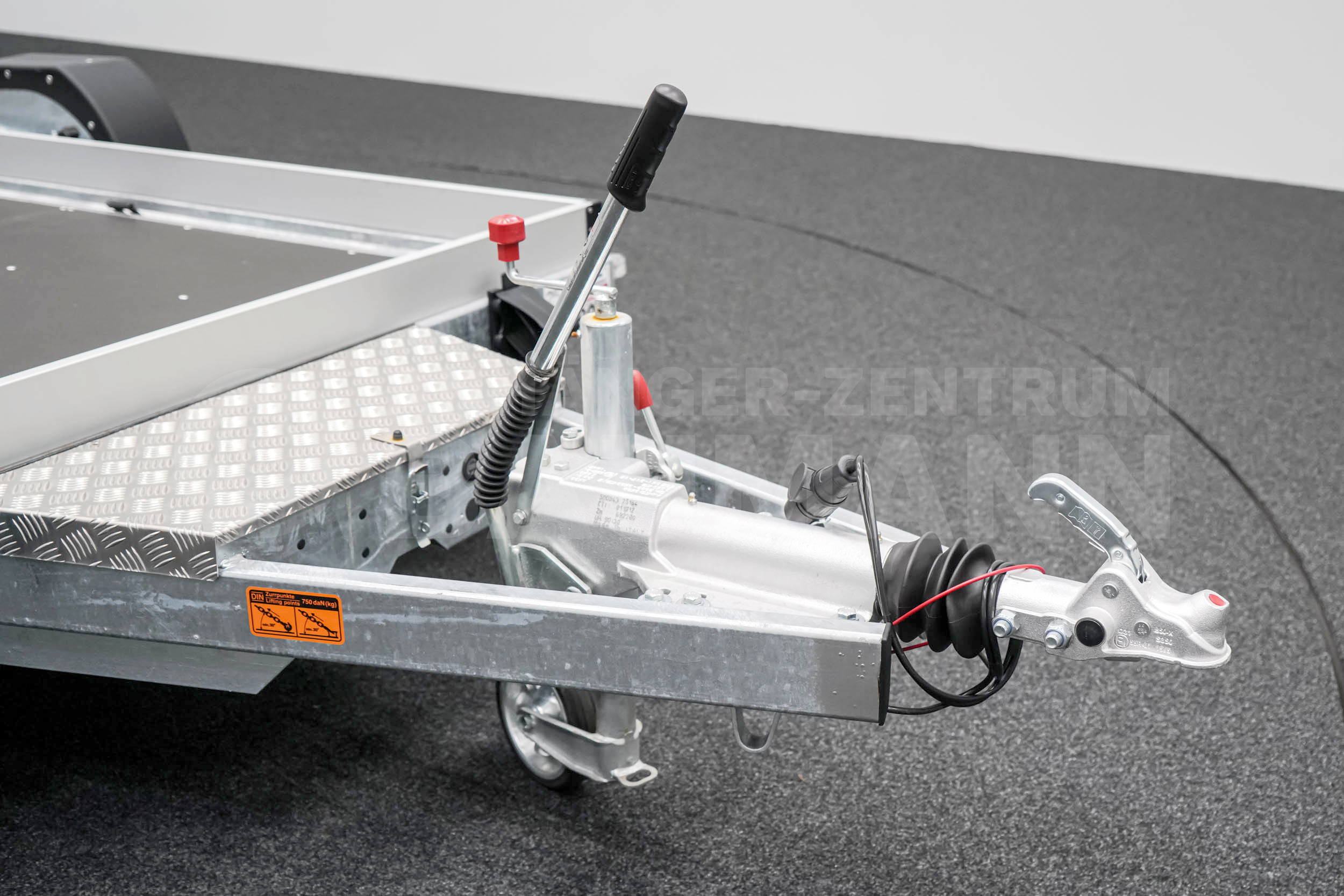 VEZEKO HUSKY CAR FB 35.39 | E-PUMPE | RAMPE