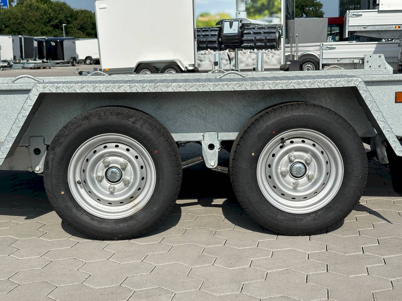 VARIANT 3516 B3 | MAXI LOAD | RAMPE | ALURIFFELBLECH