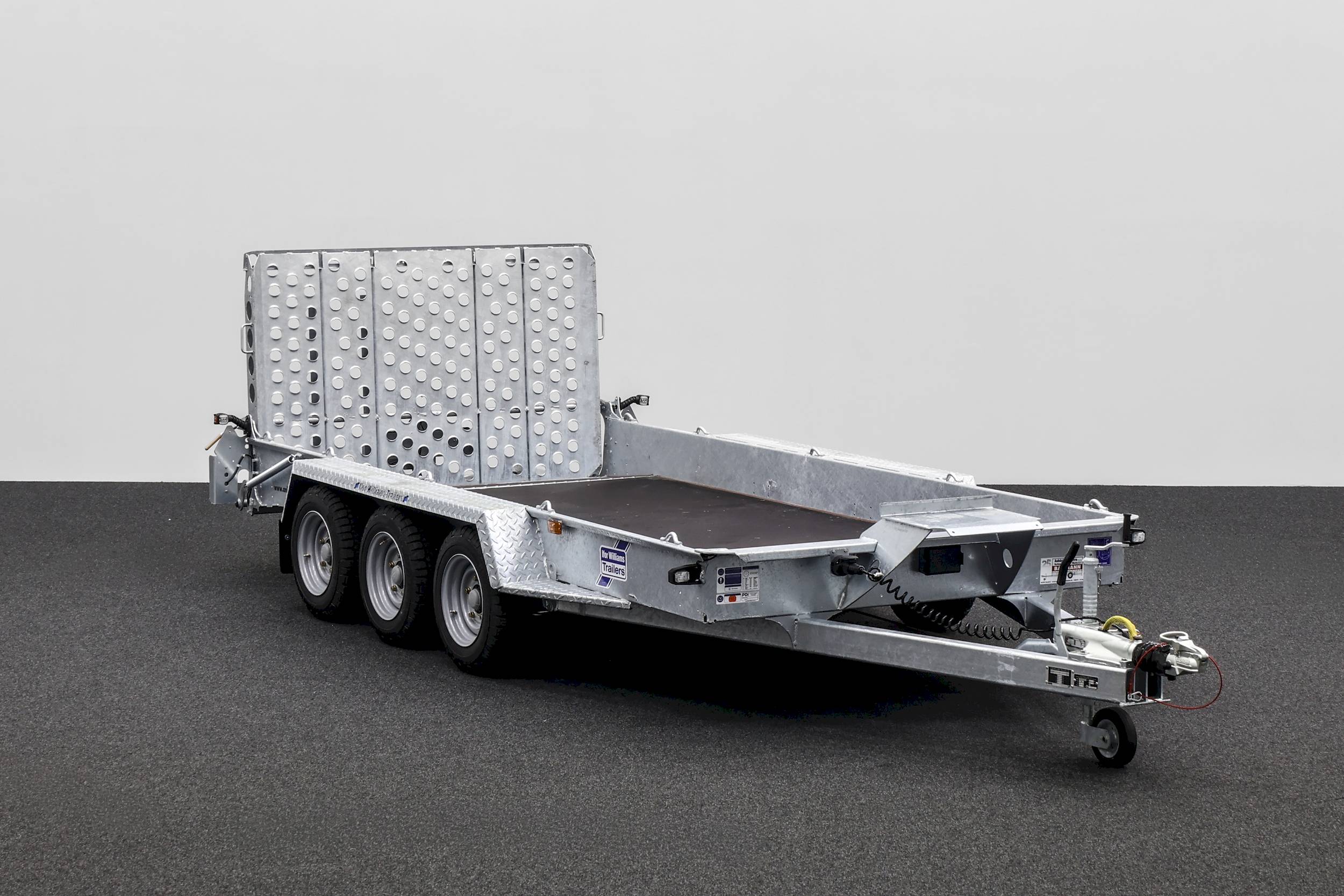 IFOR WILLIAMS GH146 TRIDEM | RAMPE