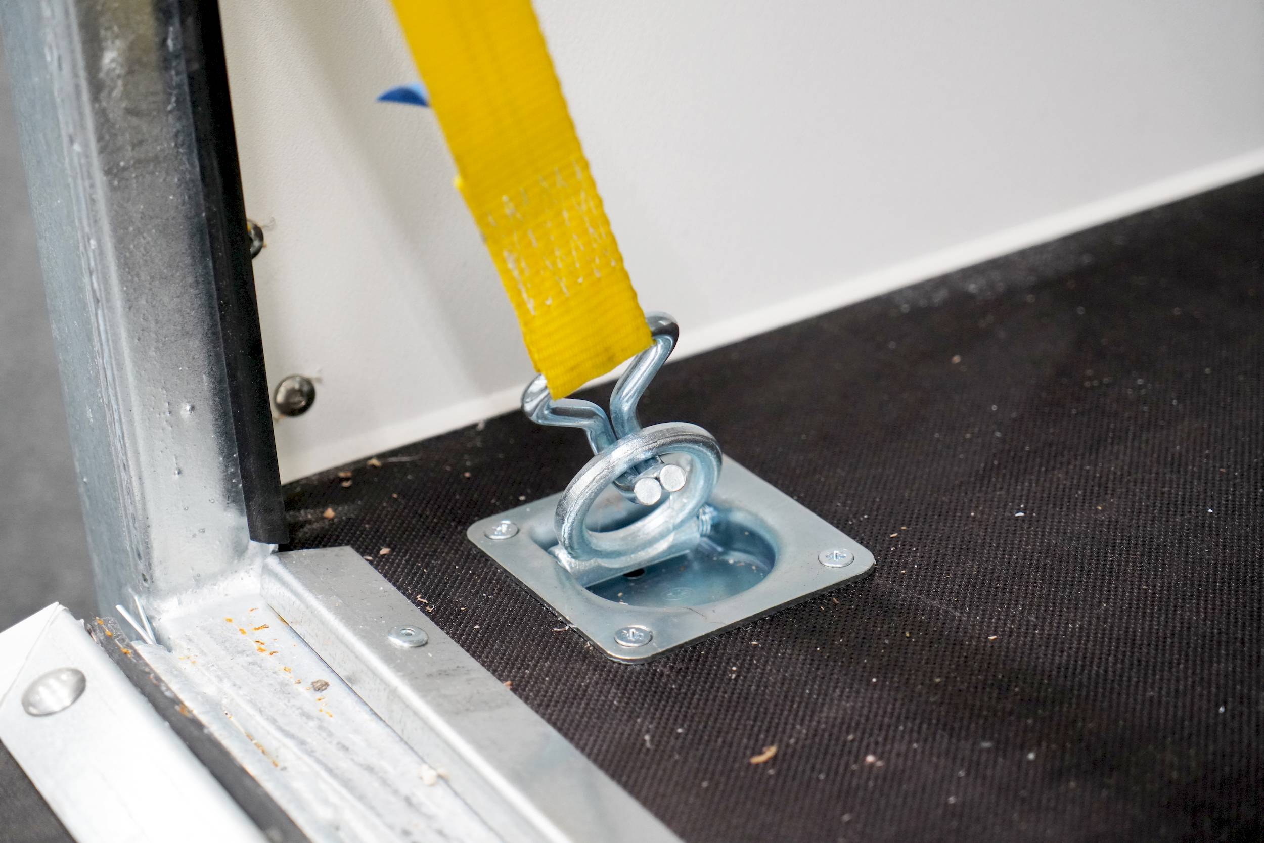 BLYSS F1330HD | RAMPE | SEITENTÜR