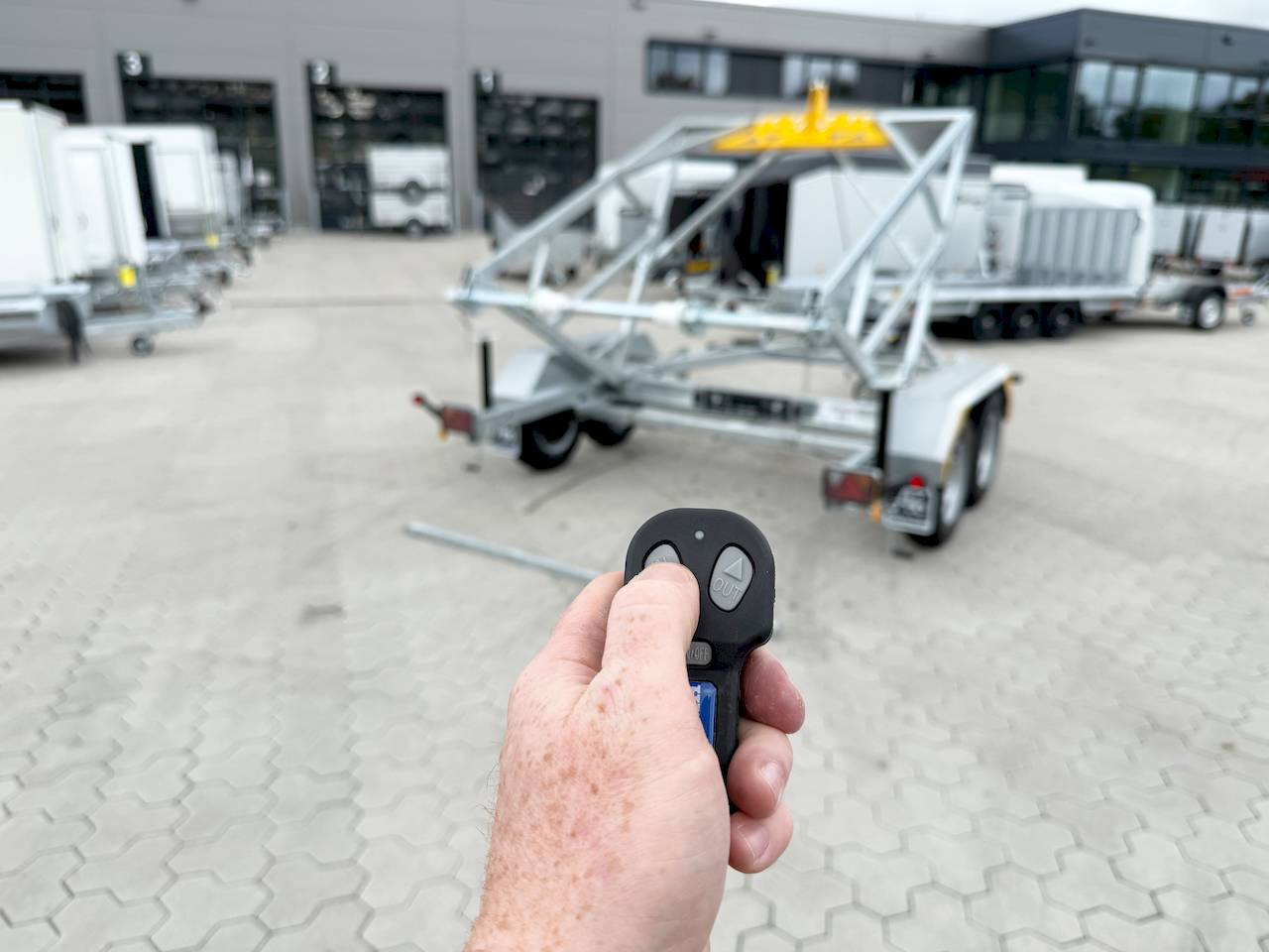LORRIES TPB35-4925 | E-WINDE