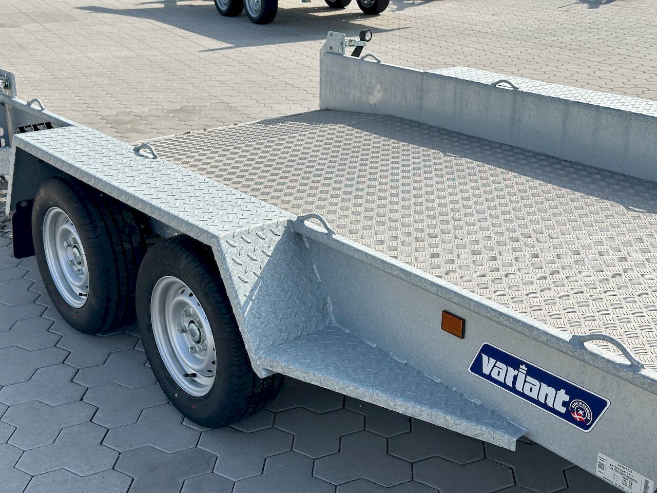 VARIANT 3516 B3 | MAXI LOAD | RAMPE | ALURIFFELBLECH