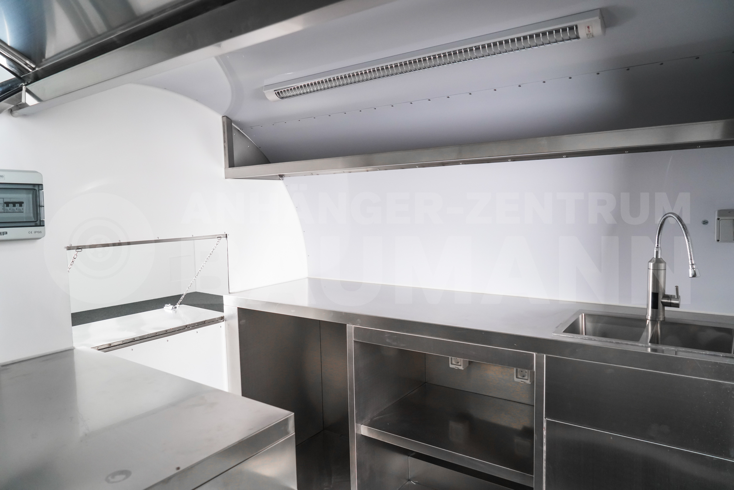 TPV TRAILER FOODTRAILER