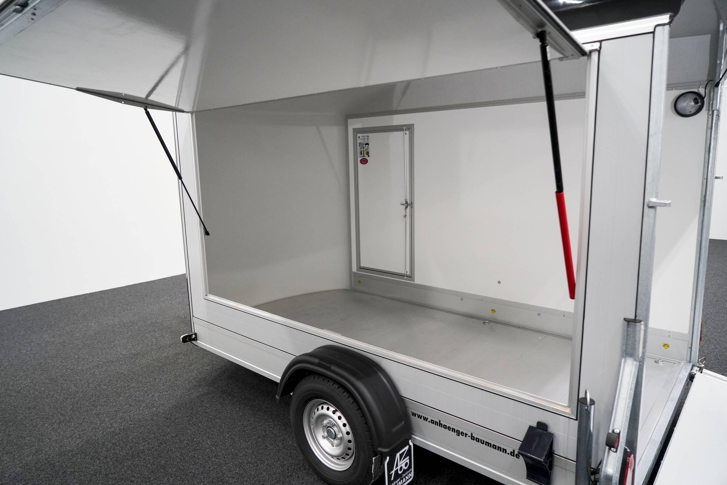 CHEVAL LIBERTE DEBON C400 WABENKERN ROADSTER