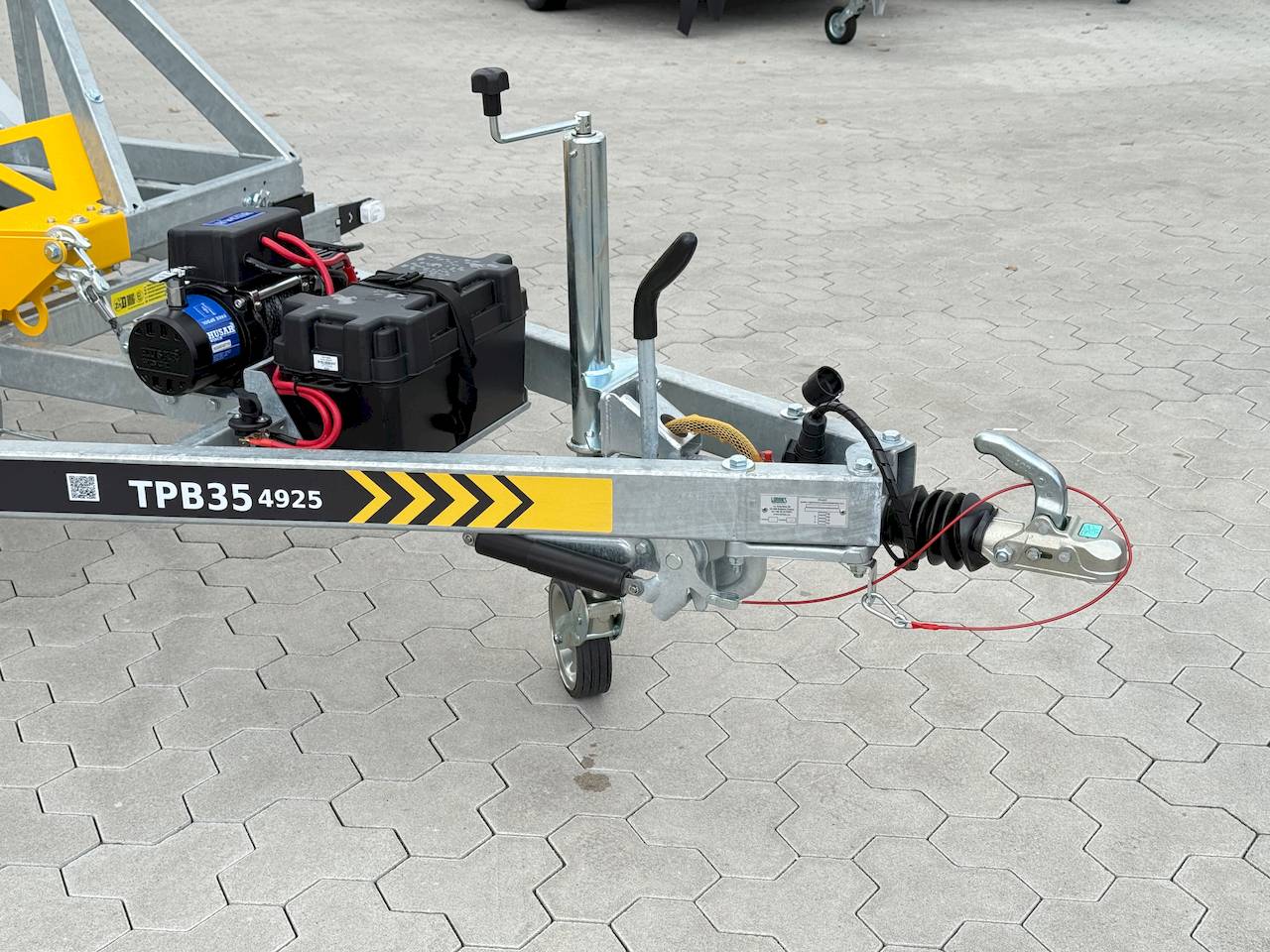 LORRIES TPB35-4925 | E-WINDE
