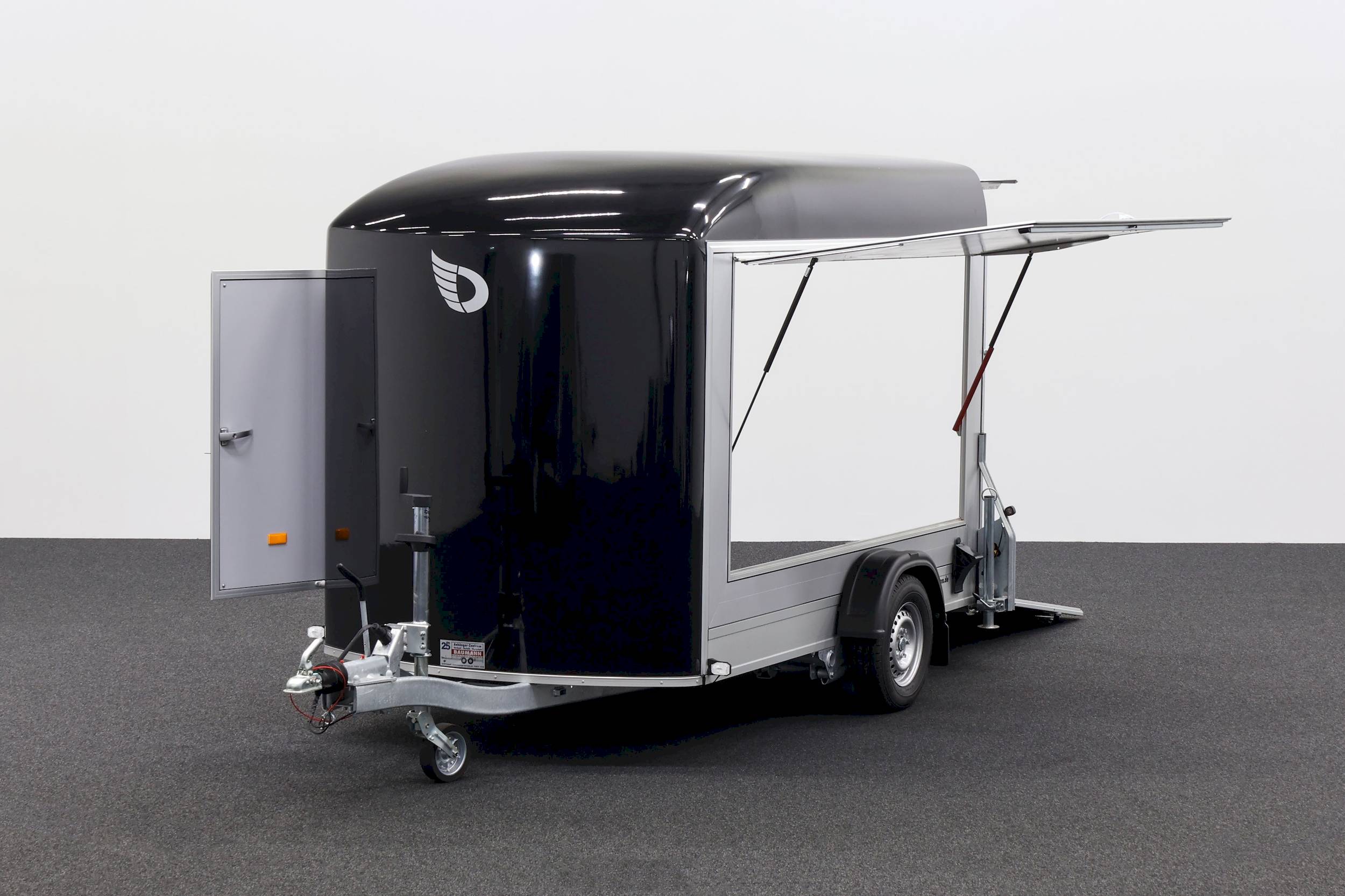 CHEVAL LIBERTE DEBON C400 WABENKERN ROADSTER