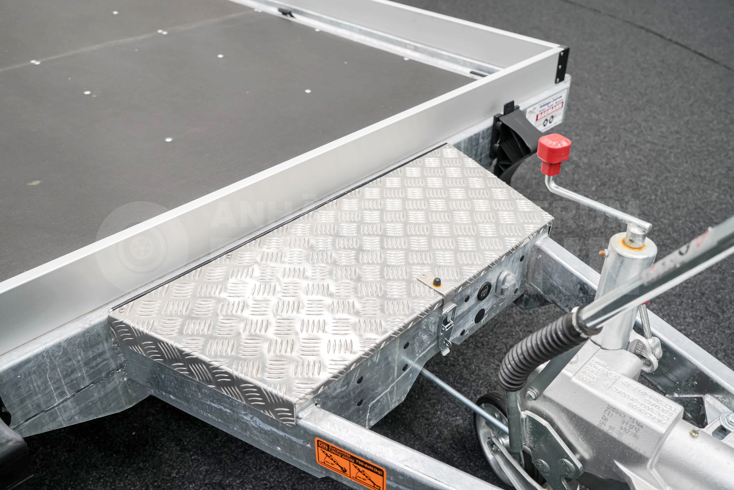 VEZEKO HUSKY CAR FB 35.39 | E-PUMPE | RAMPE